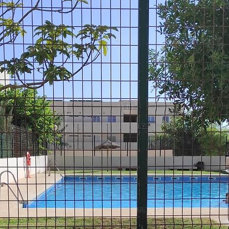 Habitaciones En Casa Compartida Retamar 알메리아 외부 사진