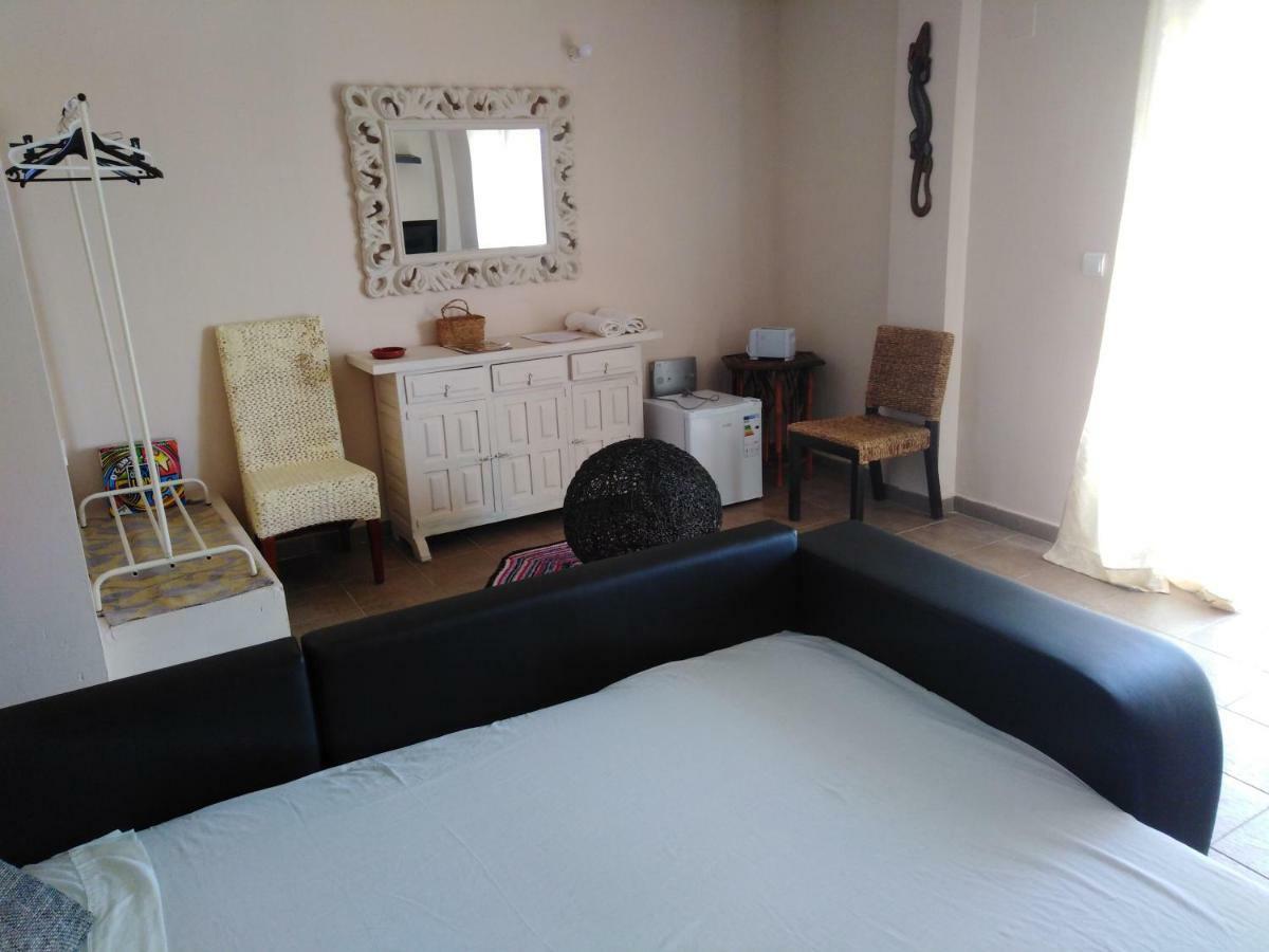 Habitaciones En Casa Compartida Retamar 알메리아 외부 사진