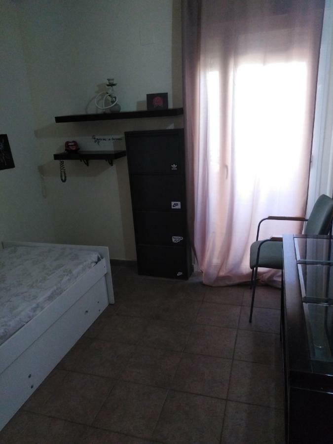 Habitaciones En Casa Compartida Retamar 알메리아 외부 사진